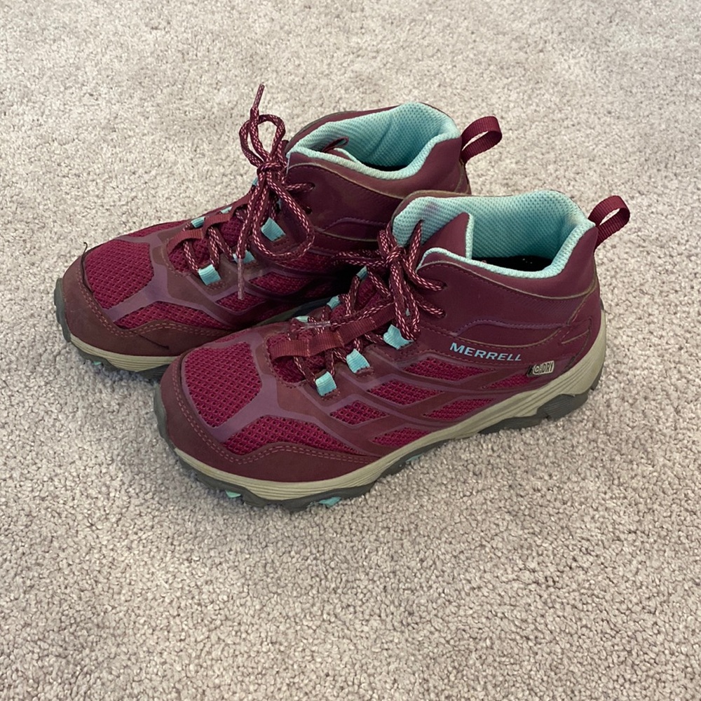 Merrell girls hiking boots